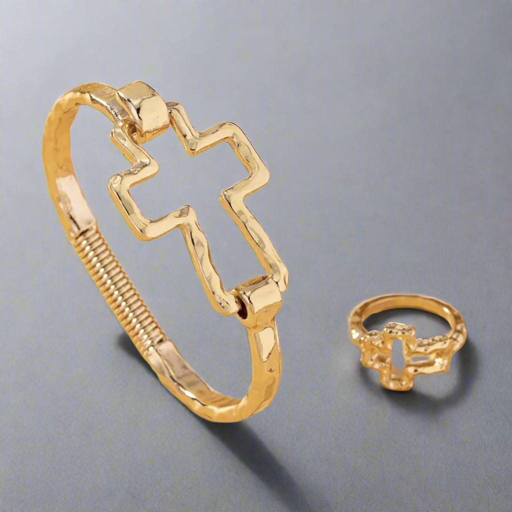 Cross Ring in Silver