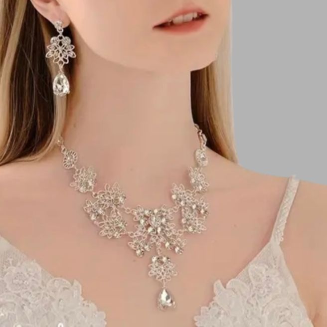 Dainty Rhinestone Jewelry Set