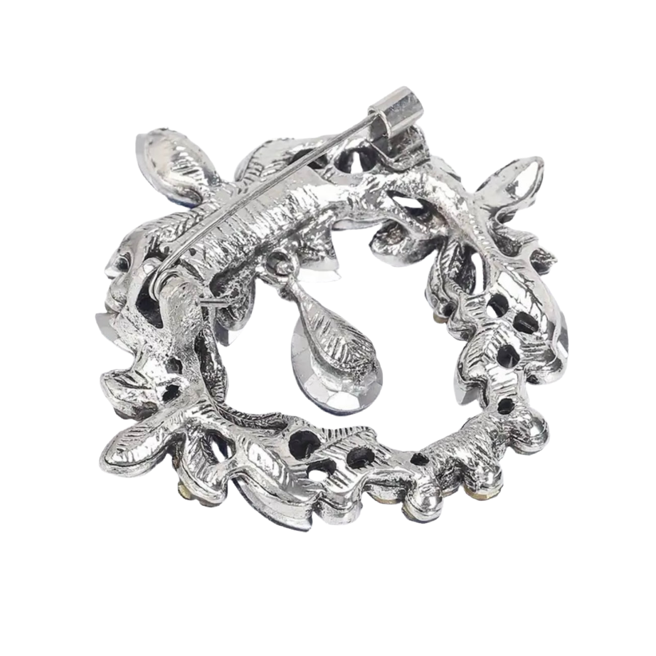 Wreath Brooch Pin