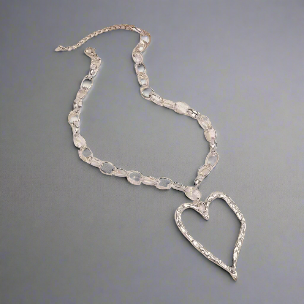 Exaggerated Heart Silver Necklace