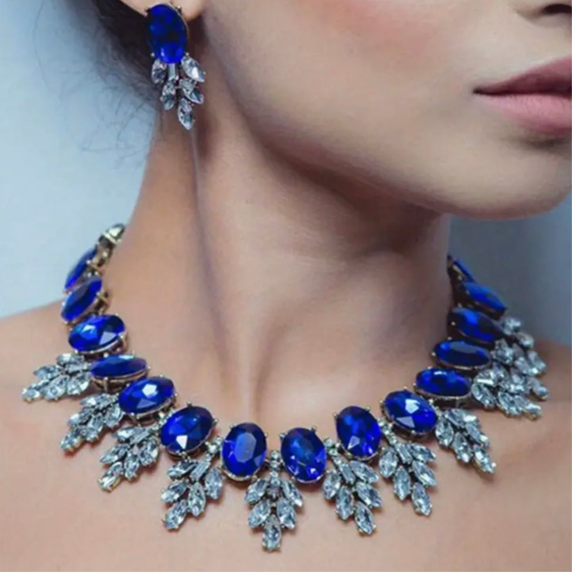 Grand Gemstone Jewelry Set