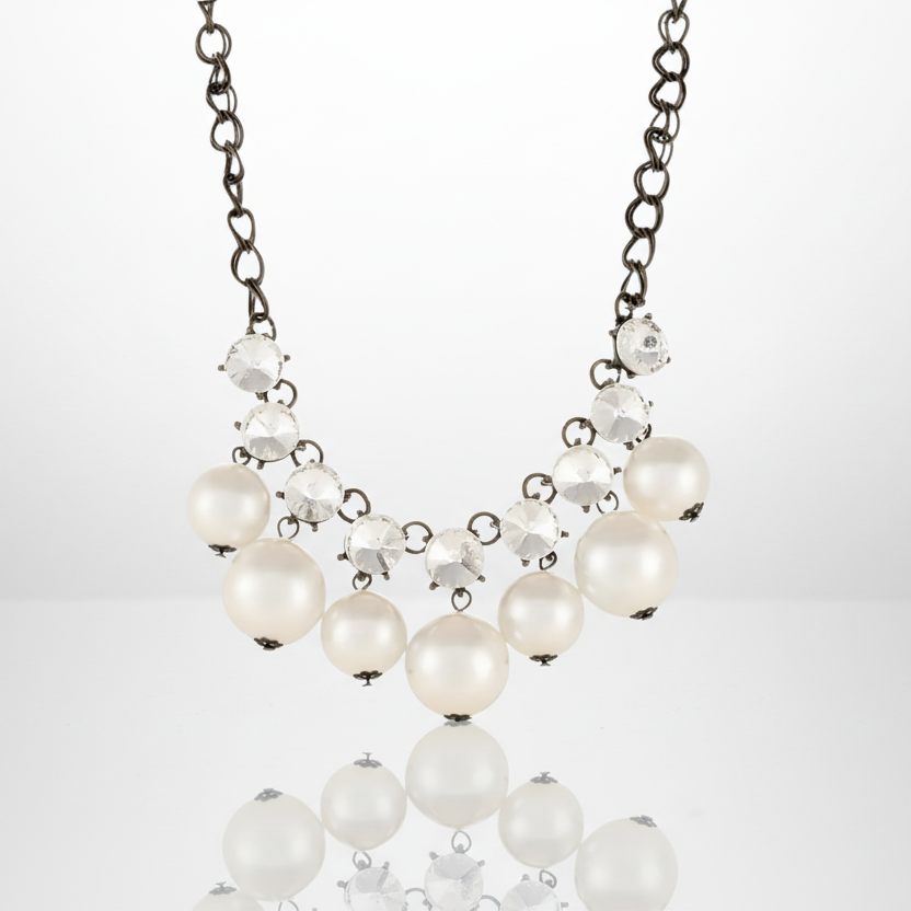 Pearl Rhinestone Necklace