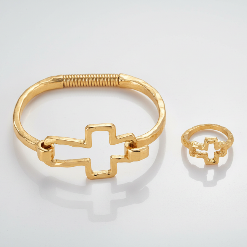 Cross Bracelet in Silver