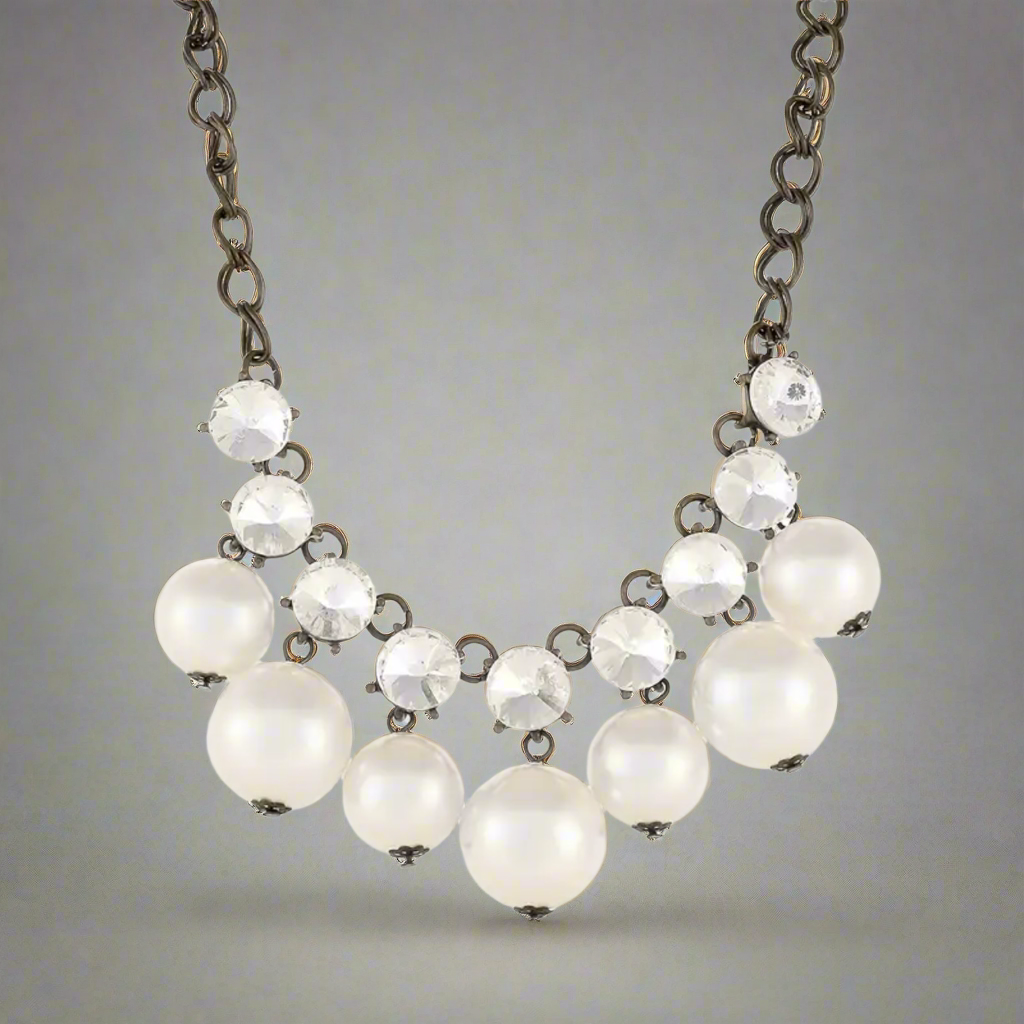 Pearl Rhinestone Necklace