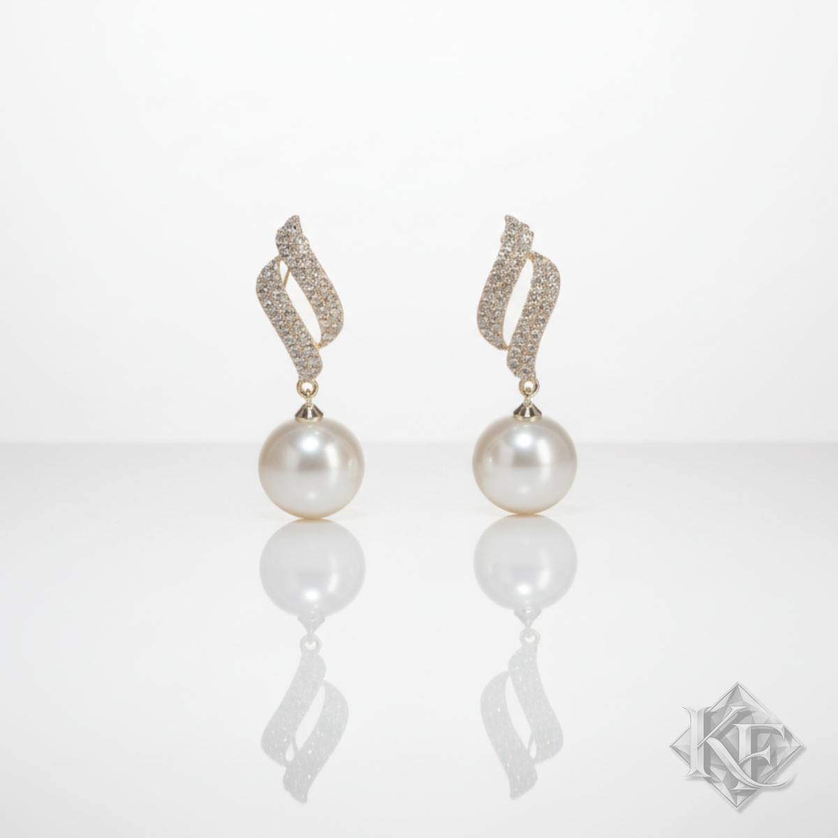 Aurora Pearl Dangle Earrings