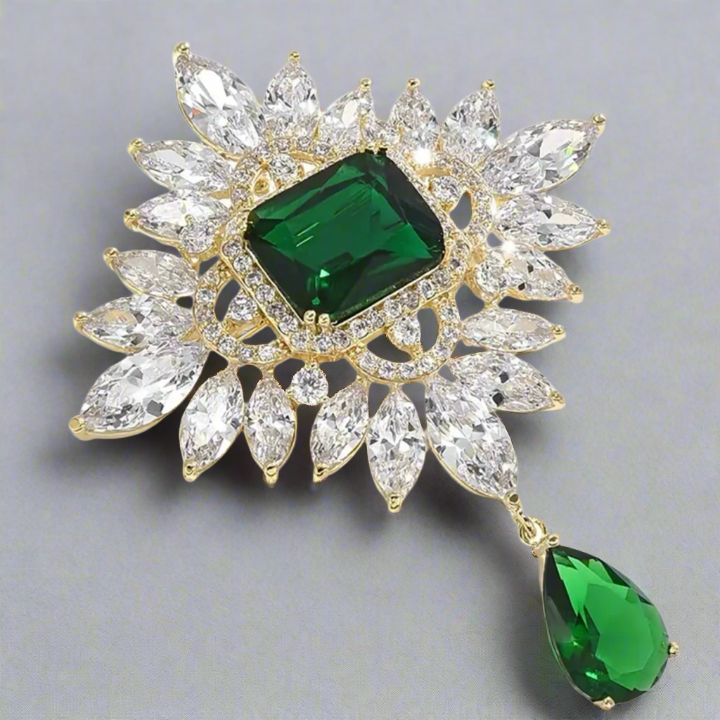 Green Royal Court Brooch Pin