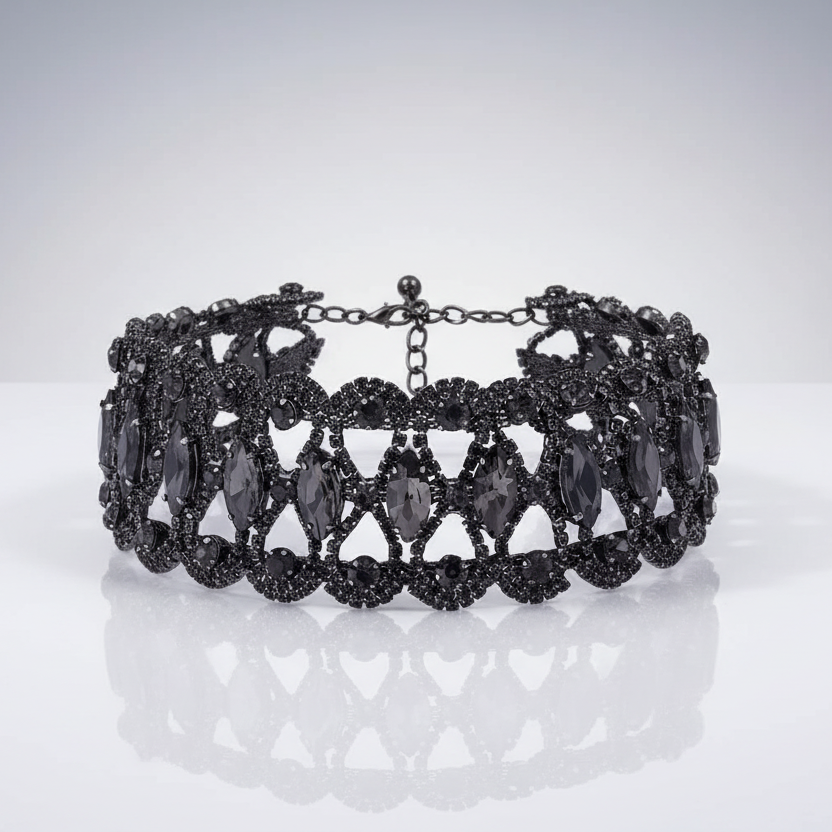 Glamorous Choker Necklace