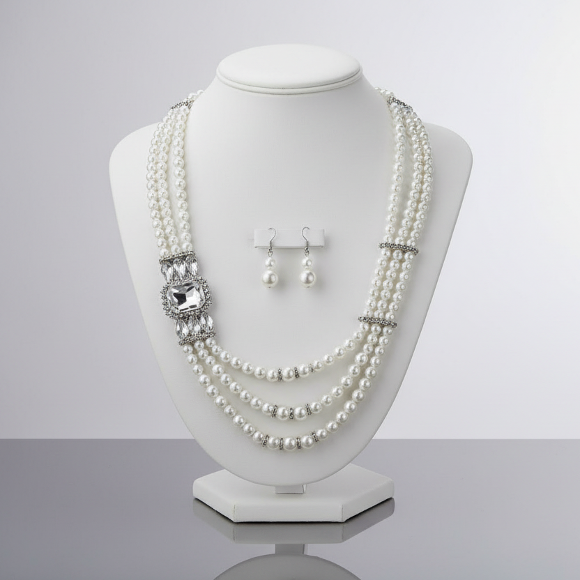 Luxurious Pearls Jewelry Set