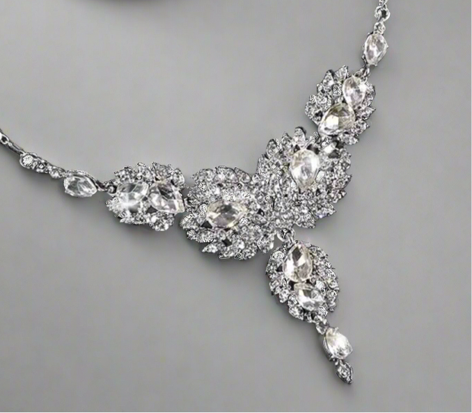 Clear Silver Jewelry Set