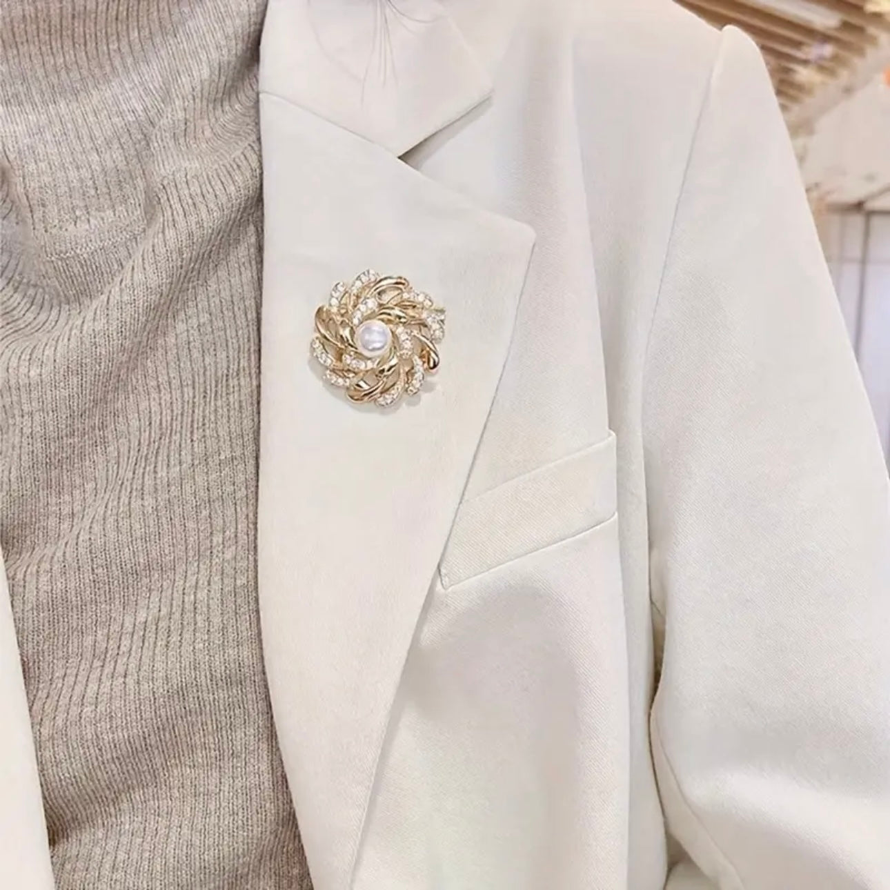 Pearl Silver Brooch/Scarf Clip