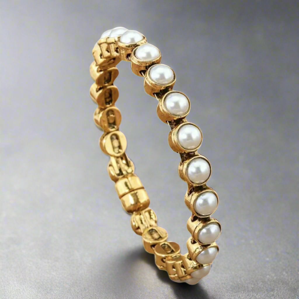 Pearl Gold Magnetic Clasp Bracelet