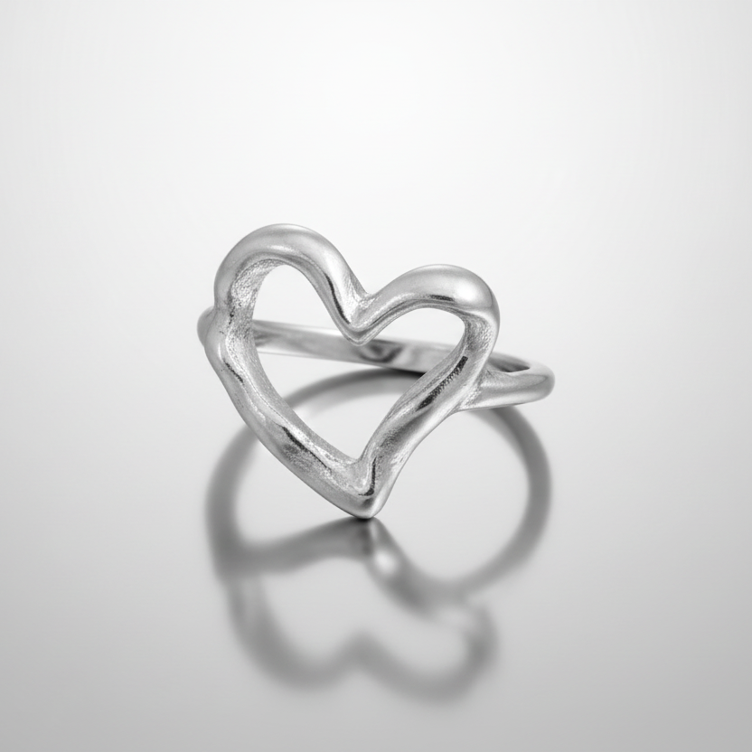 Polished Heart Ring Silver