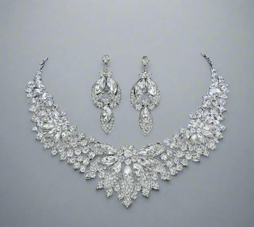 Intricate Floral Jewelry Set