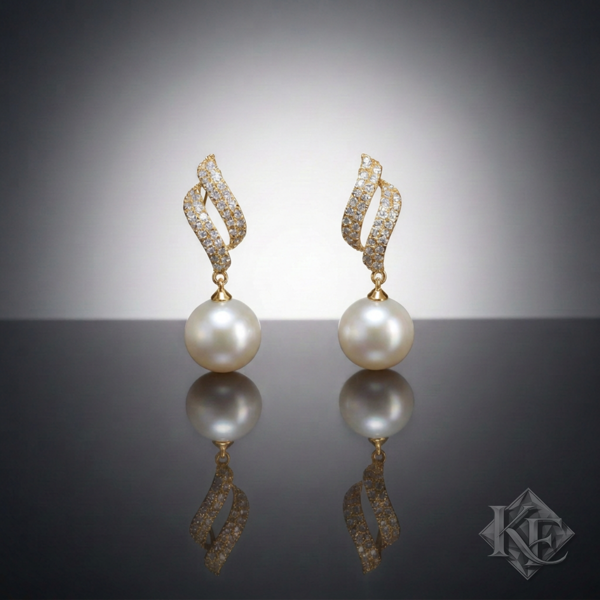 Aurora Pearl Dangle Earrings
