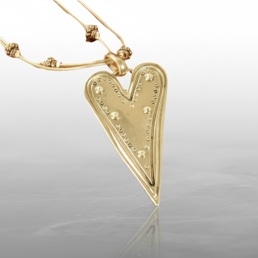Boho Vintage Vibes Heart Necklace