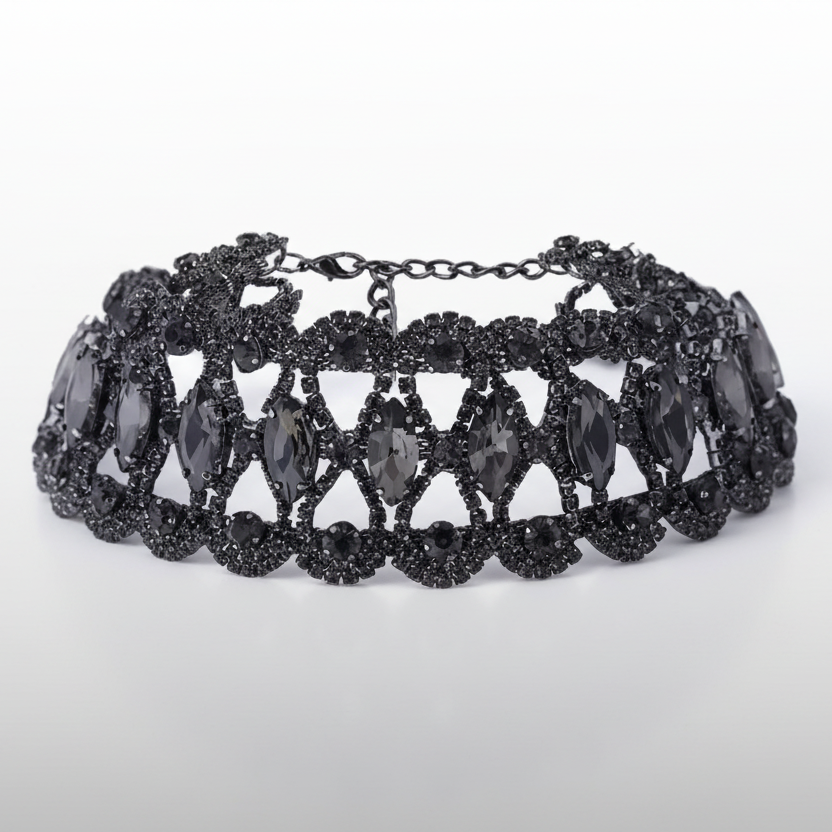 Glamorous Choker Necklace