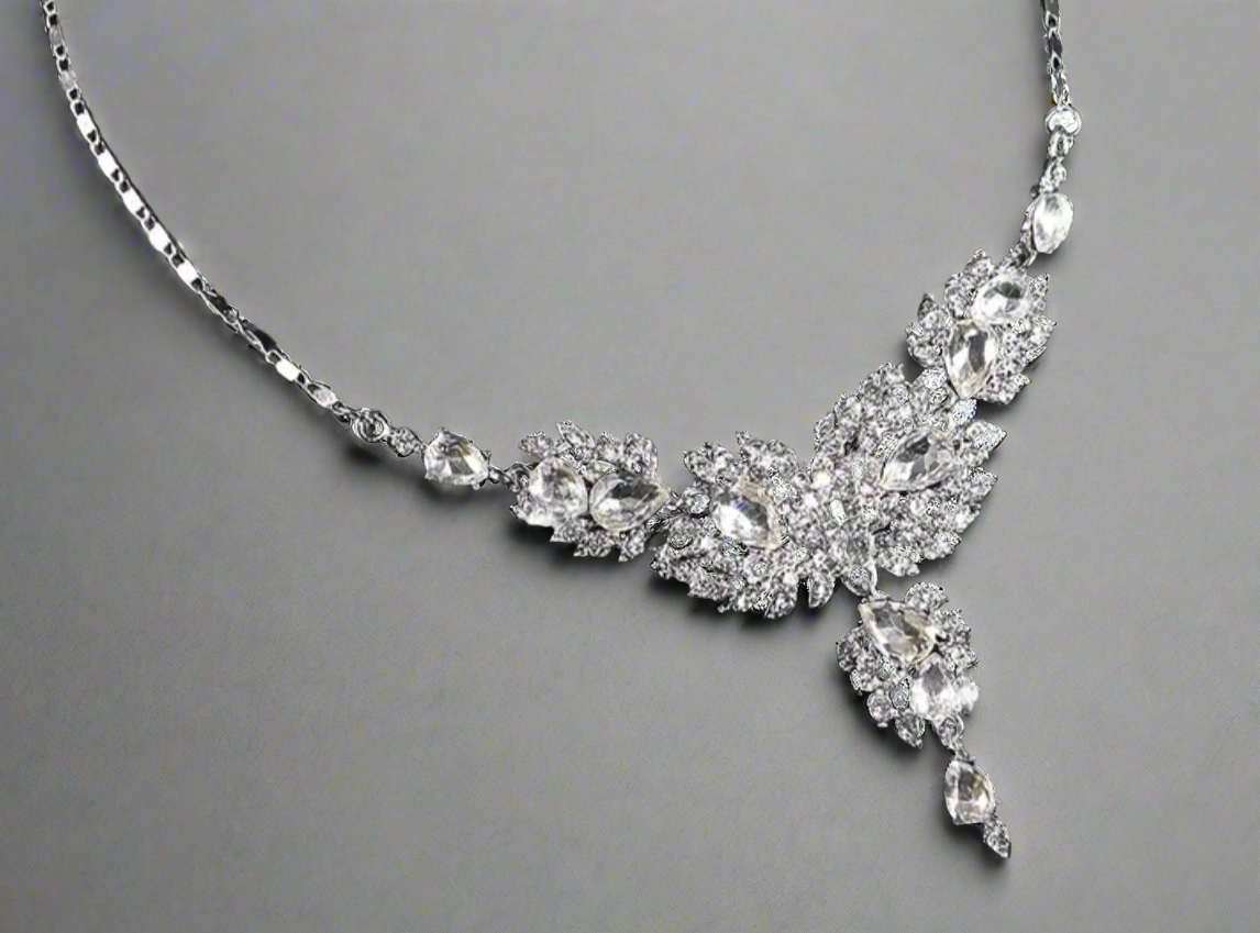 Clear Silver Jewelry Set