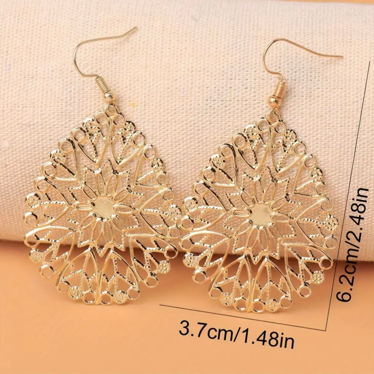 Filigree Dangling Earrings